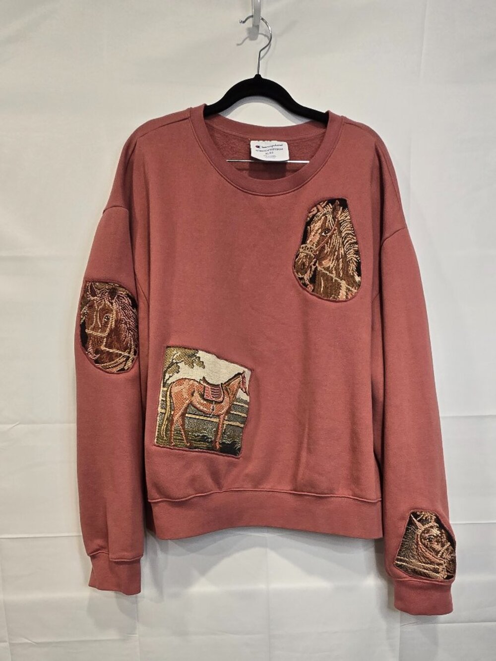 Upcycle Sweater With Horses patches size XL